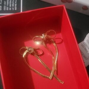 Piper K Gold-tone Bow Earrings